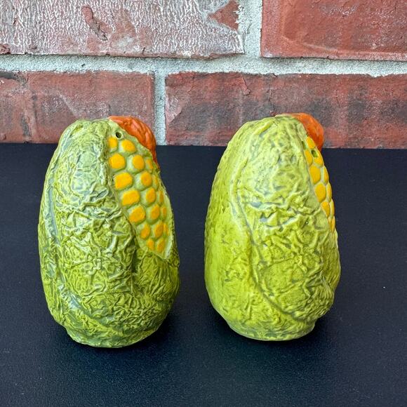 Vintage Ceramic Japanese Corn on the Cob Salt and Pepper Shakers - Picture 4 of 9